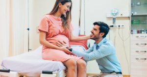 Can fathers cut umbilical cords
